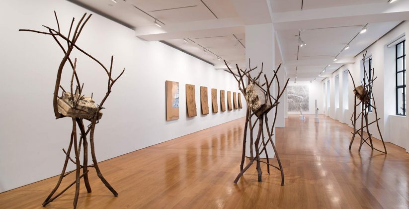 installation-view-giuseppe-penone-leaves-of-stone-gagosian-hong-kong-january-21-march-12-2016-courtesy-gagosian-gallery